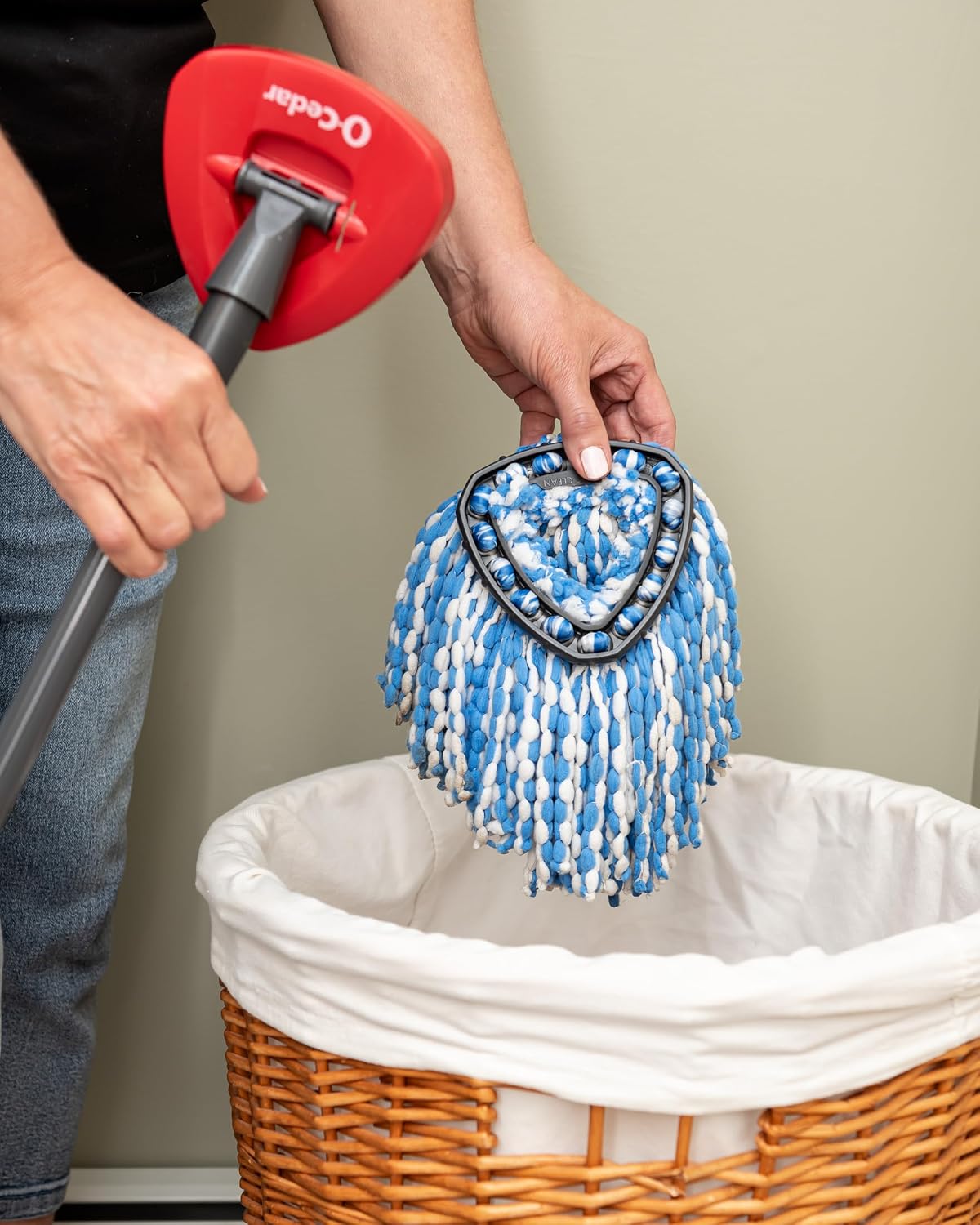 O-Cedar RinseClean Clean Water Spin Mop and Bucket System + 2 Extra Mop Heads | Clean with Clean Water | Removes 99% of Bacteria