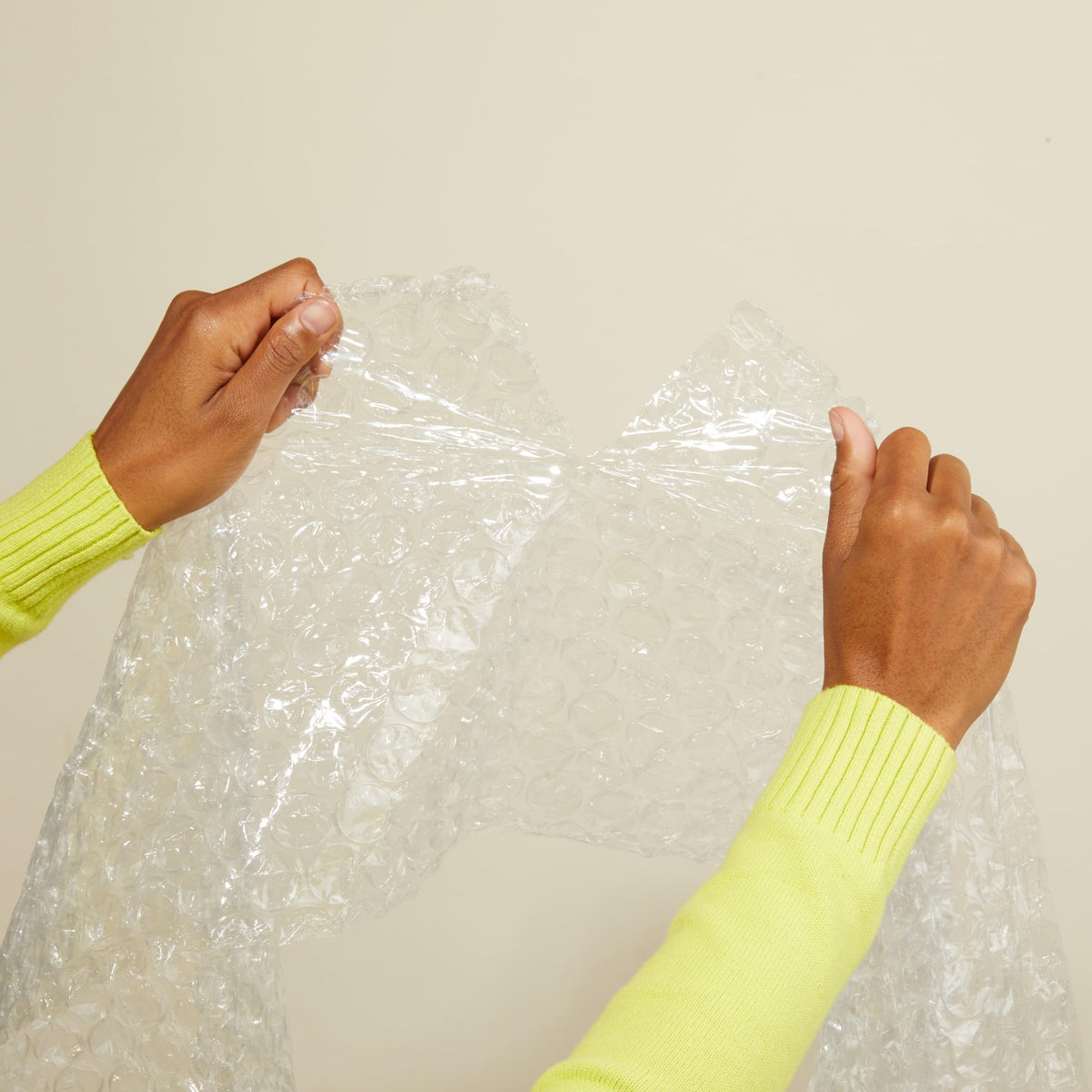 Amazon Basics Bubble Wrap | 12-inch x 175-ft Long Roll | Small 3/16" | Clear