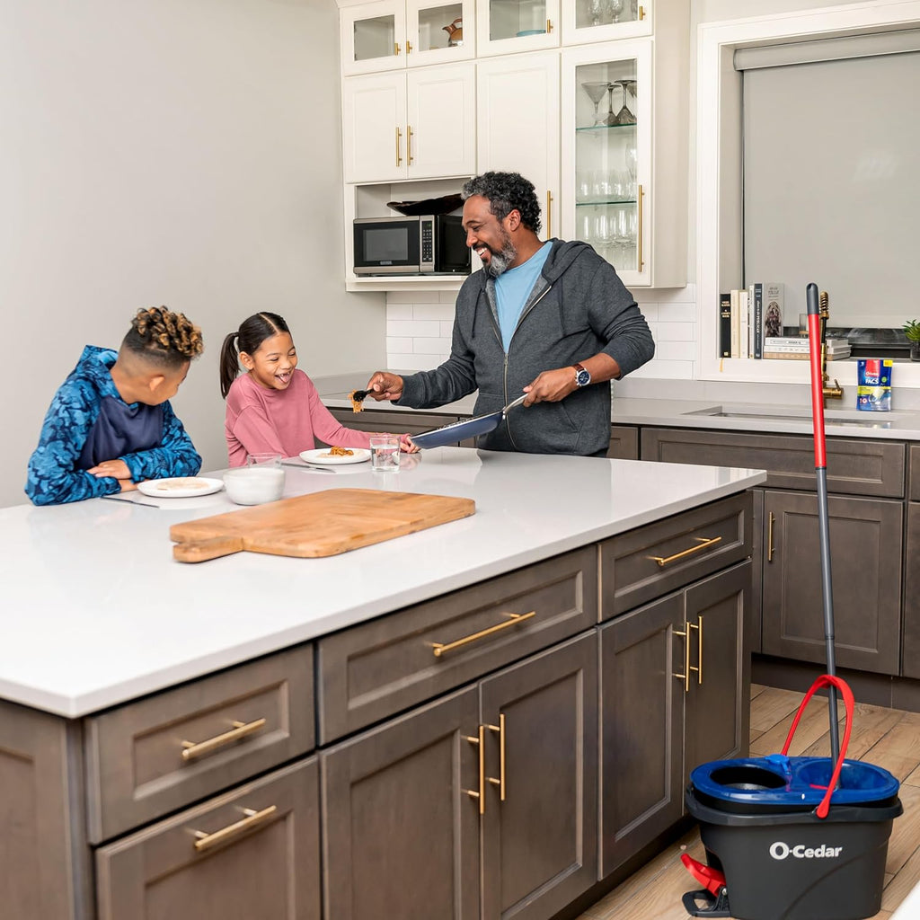 O-Cedar RinseClean Clean Water Spin Mop and Bucket System + 2 Extra Mop Heads | Clean with Clean Water | Removes 99% of Bacteria