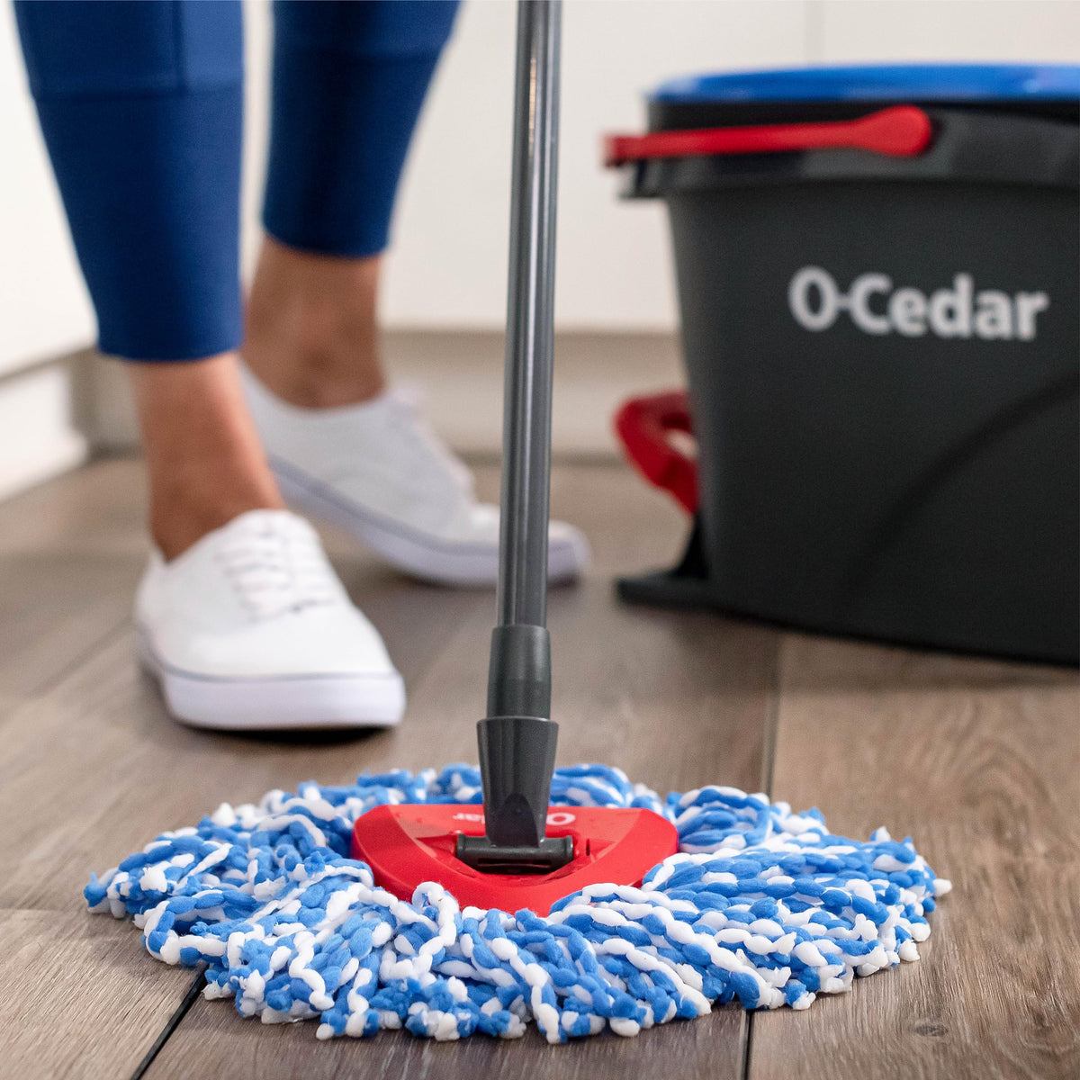 O-Cedar RinseClean Clean Water Spin Mop and Bucket System + 2 Extra Mop Heads | Clean with Clean Water | Removes 99% of Bacteria